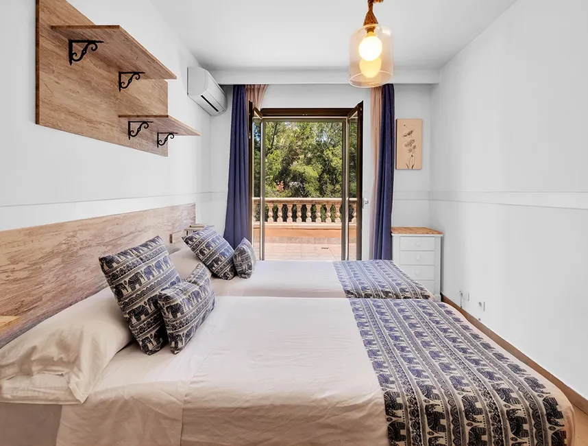 Acogedora casa vacacional con piscina en Cas Catalá-12