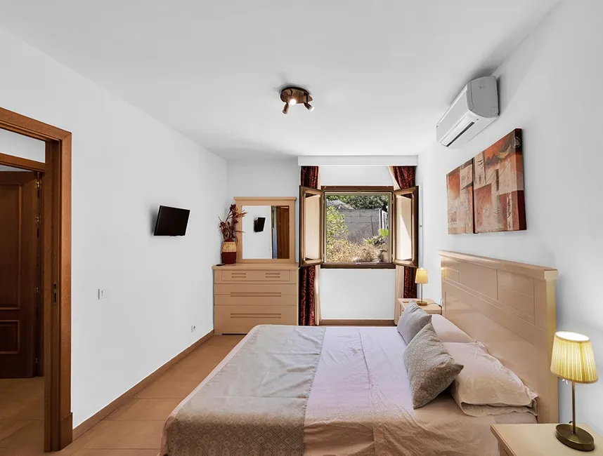 Acogedora casa vacacional con piscina en Cas Catalá-10