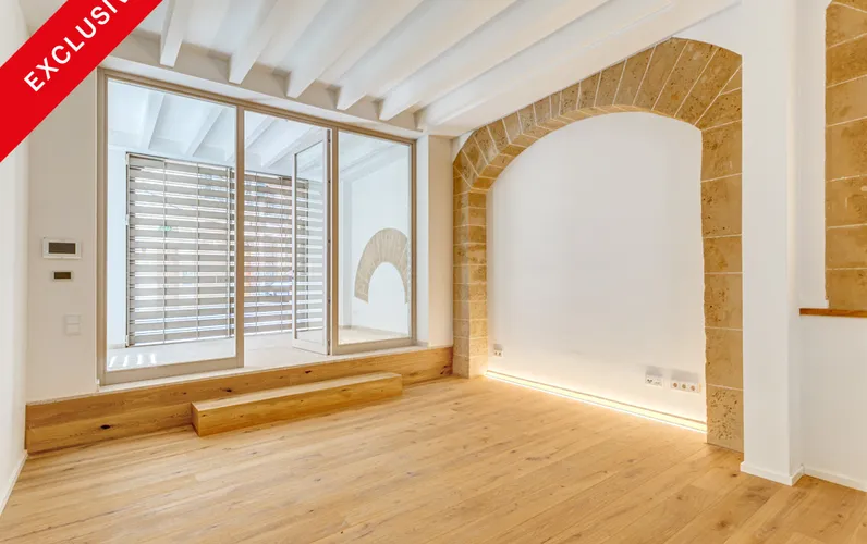 Utsökt duplex på bottenvåningen med veranda i Sa Gerreria