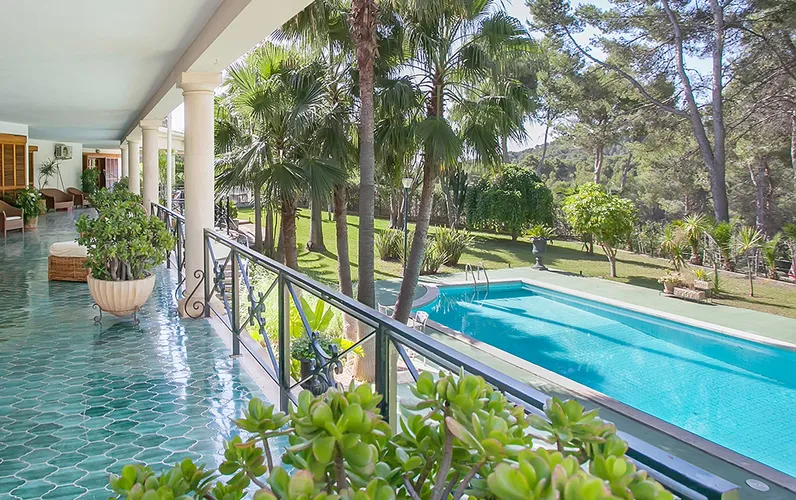 Villa with views of the golf in Son Vida