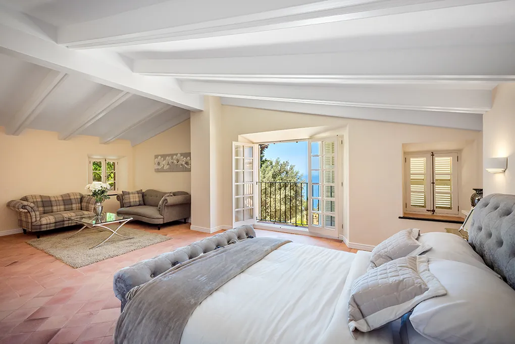 Proprietà impareggiabile con vista sul mare-20