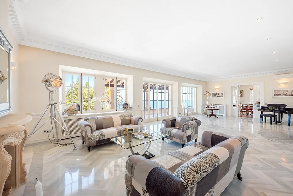 Proprietà impareggiabile con vista sul mare-9