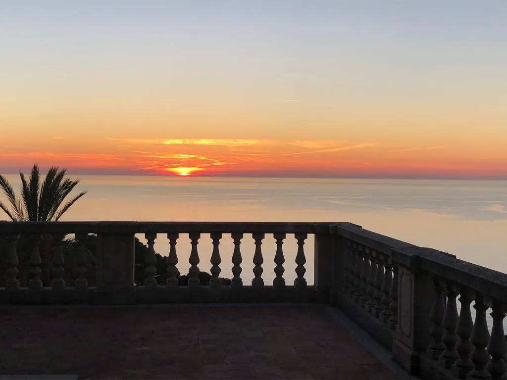 Proprietà impareggiabile con vista sul mare-38