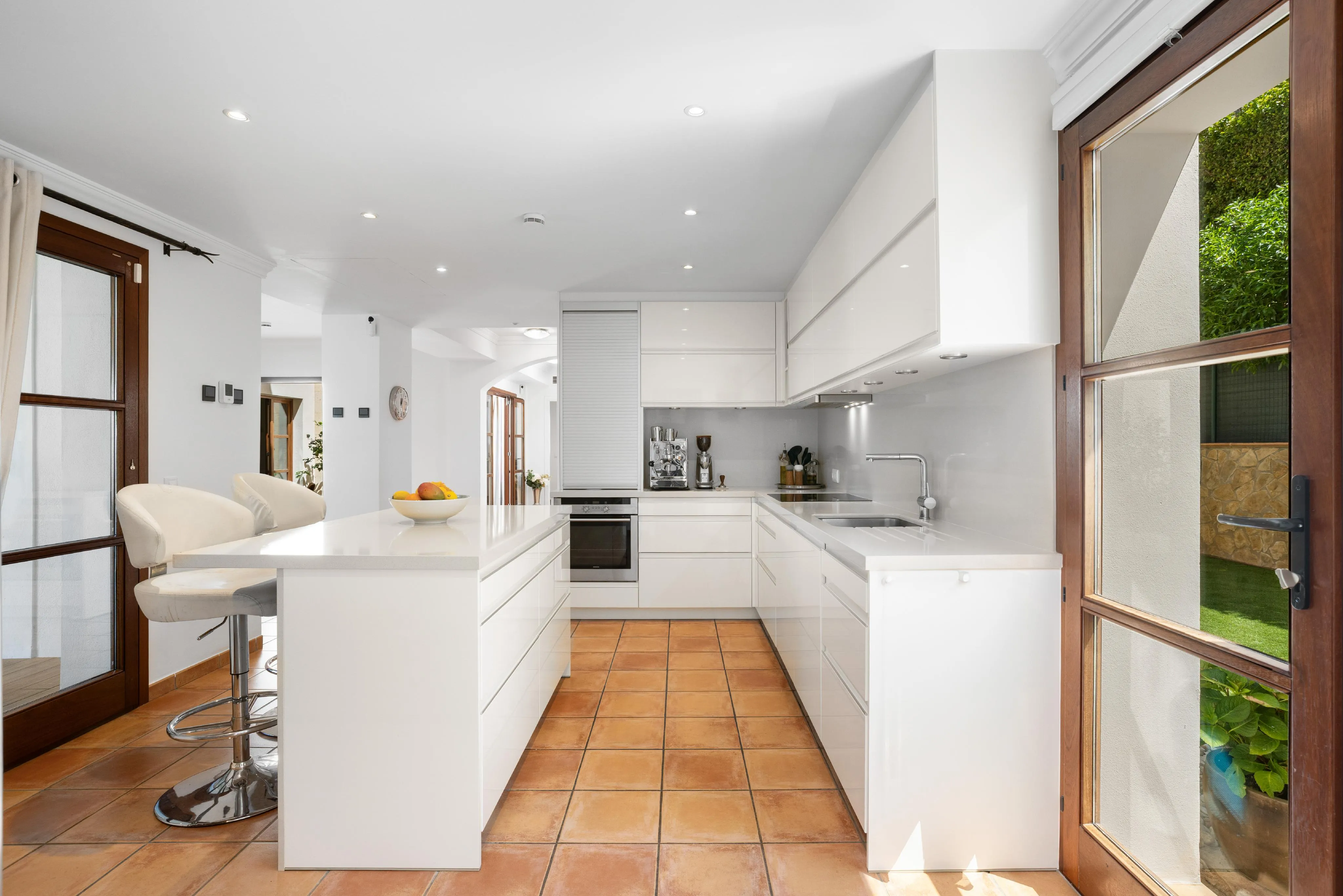 Charmante gezinsvilla op een ruim perceel in Nova Santa Ponsa-8