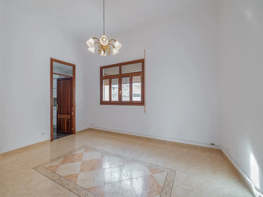 Ruime flat met groot dakterras vlakbij het centrum en het strand-5