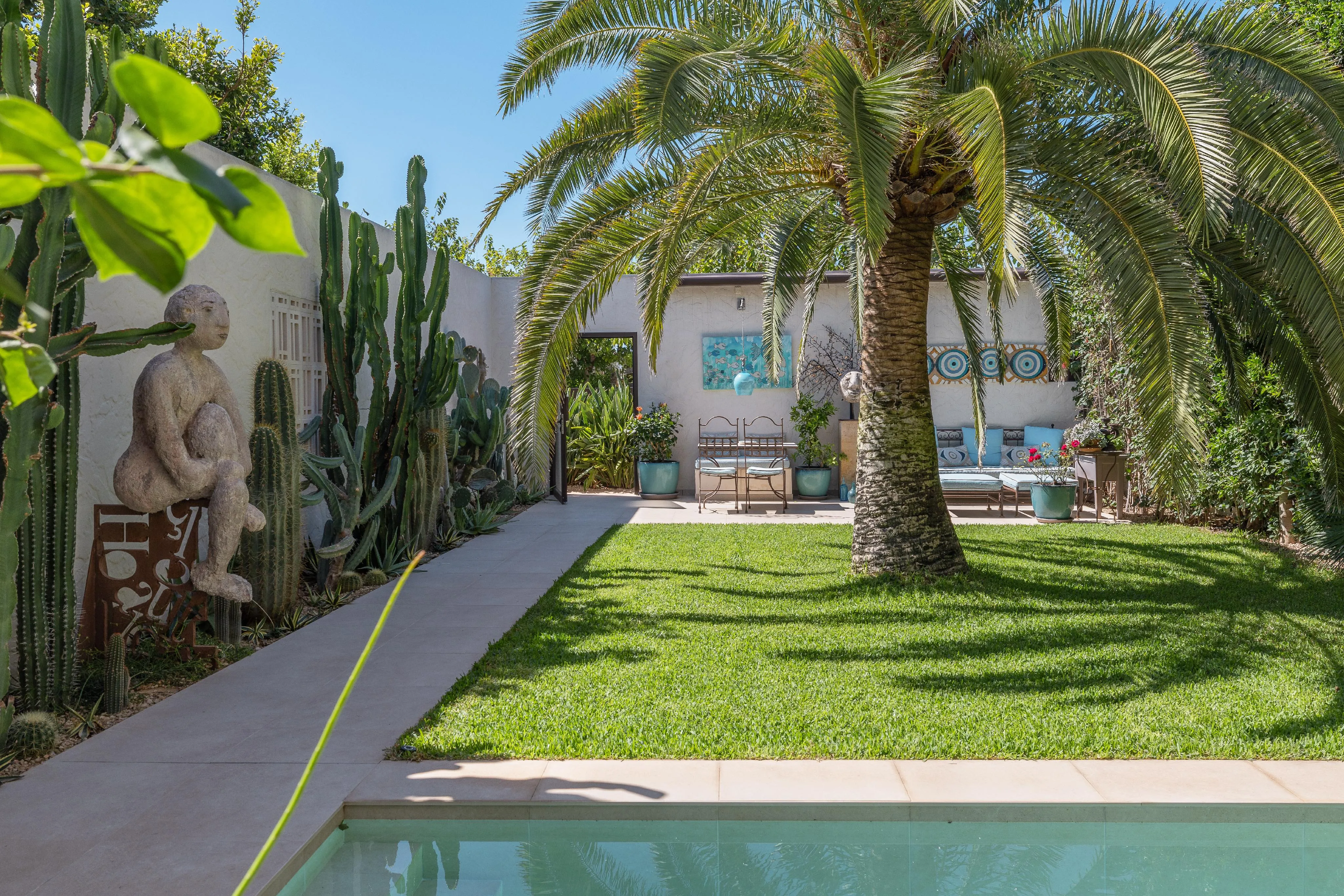 Moderna y exclusiva pareado con jardín tropical, piscina privada y vistas al marl-4