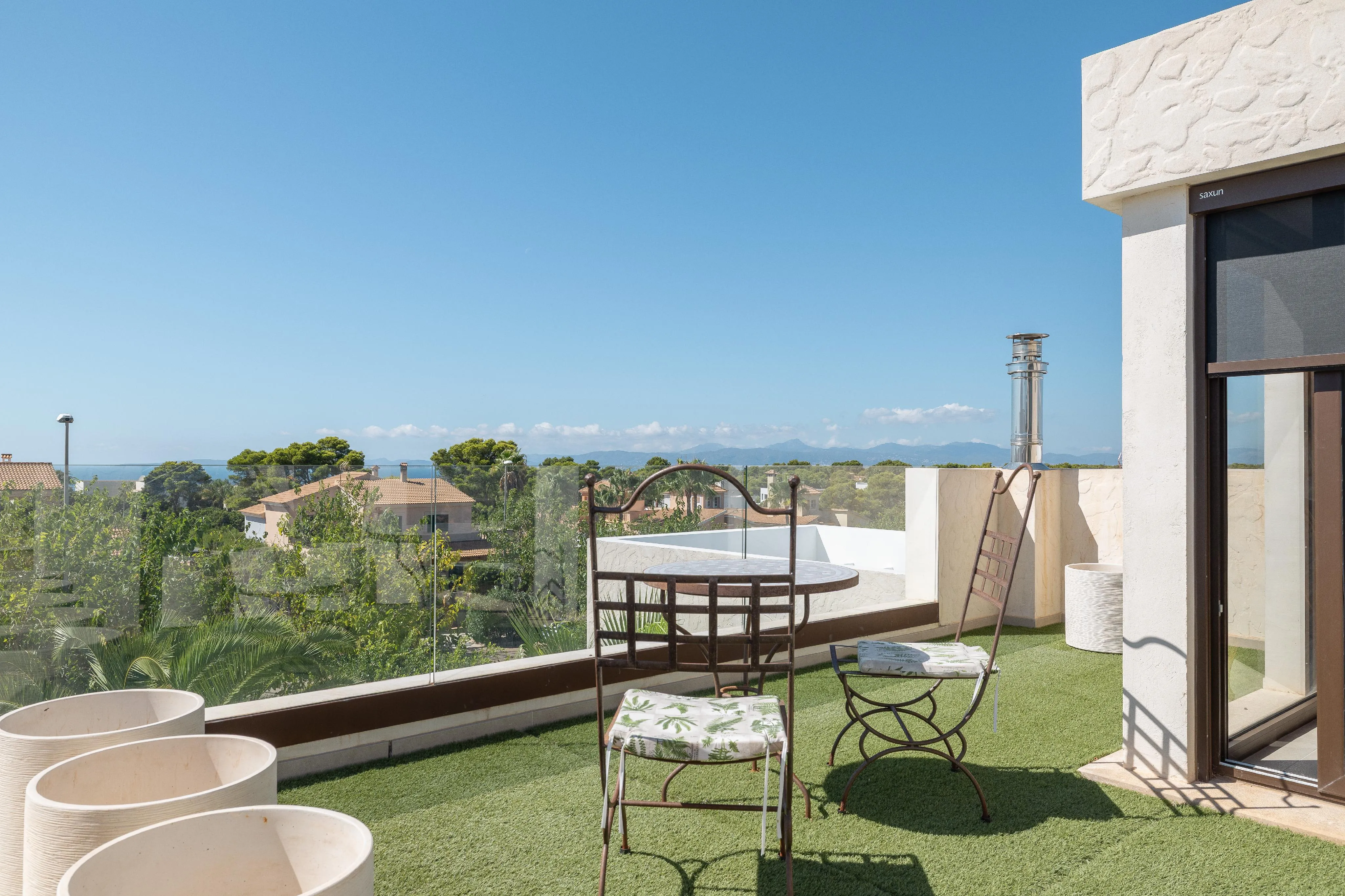 Moderne en exclusieve villa met tropische tuin, privézwembad en uitzicht op zee-15