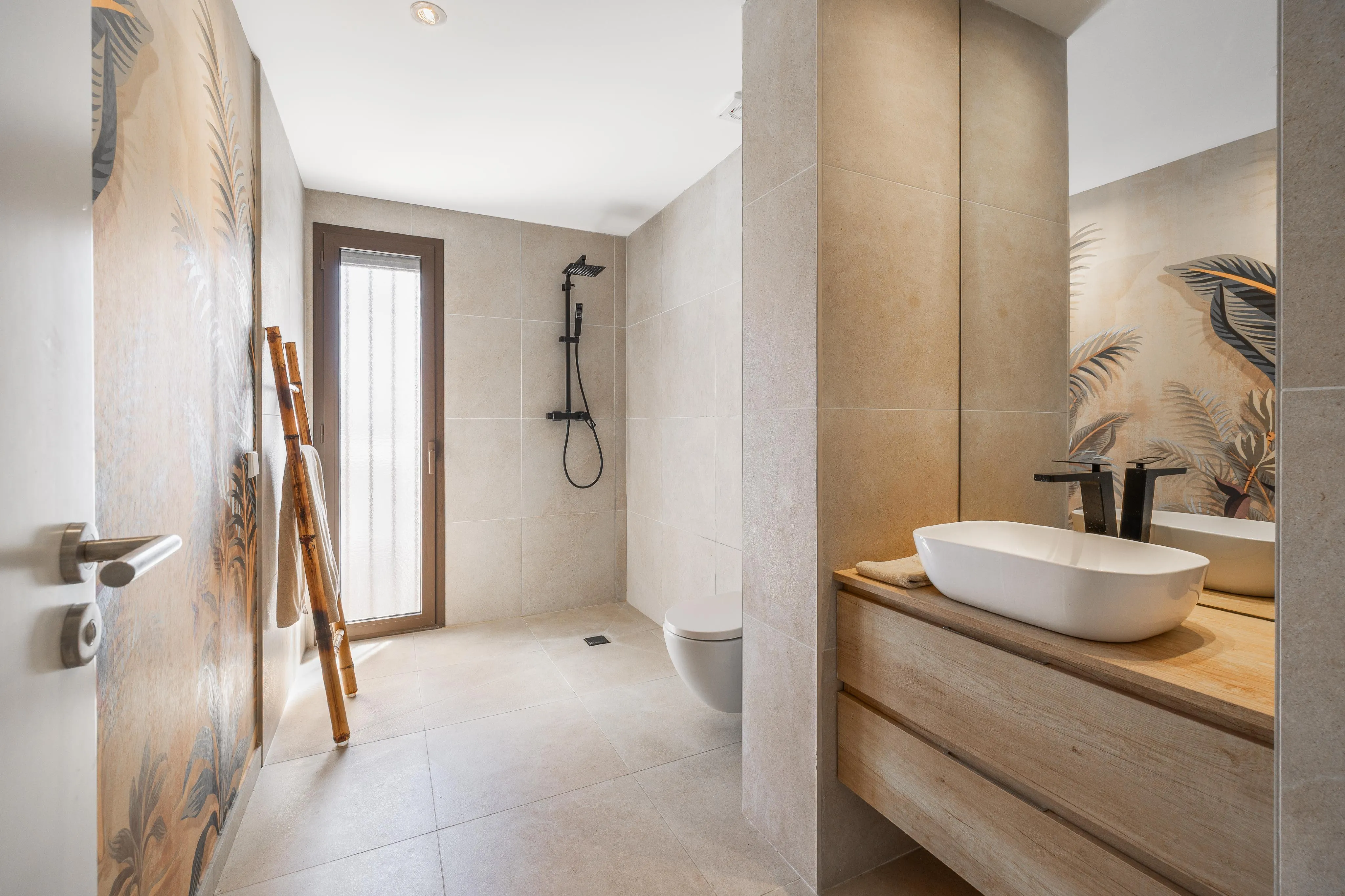 Modern and exclusive semi-detached house with tropical garden, privat pool and sea views-11