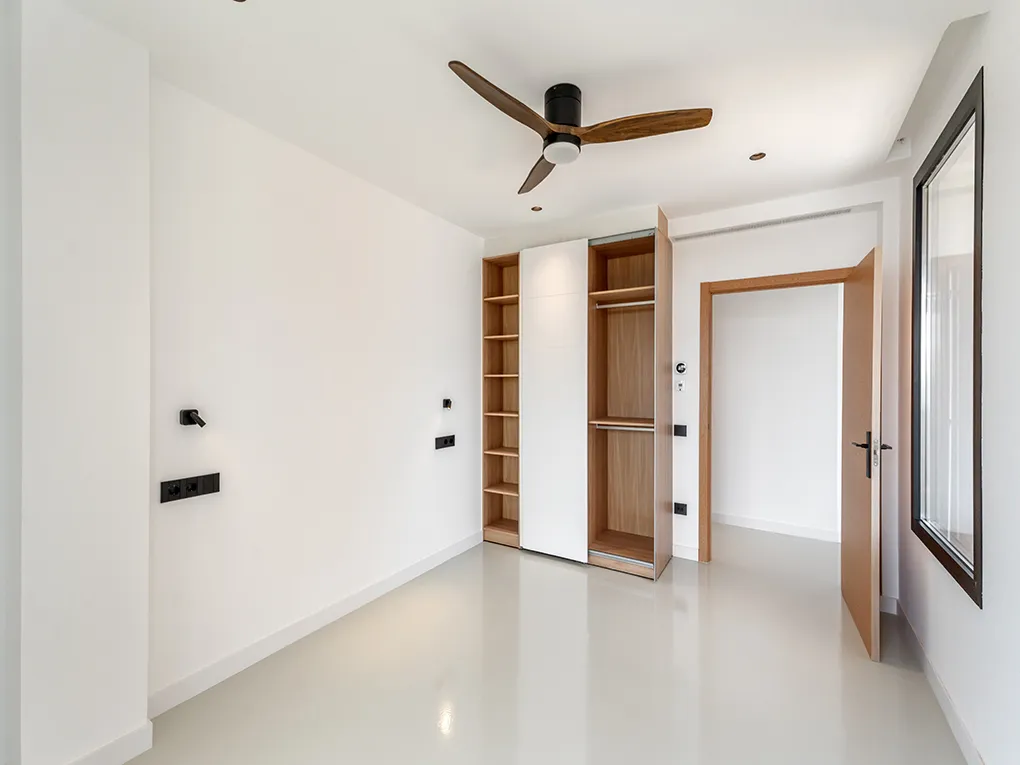 Extravagante nieuwbouw met zwembad en dakterras-9