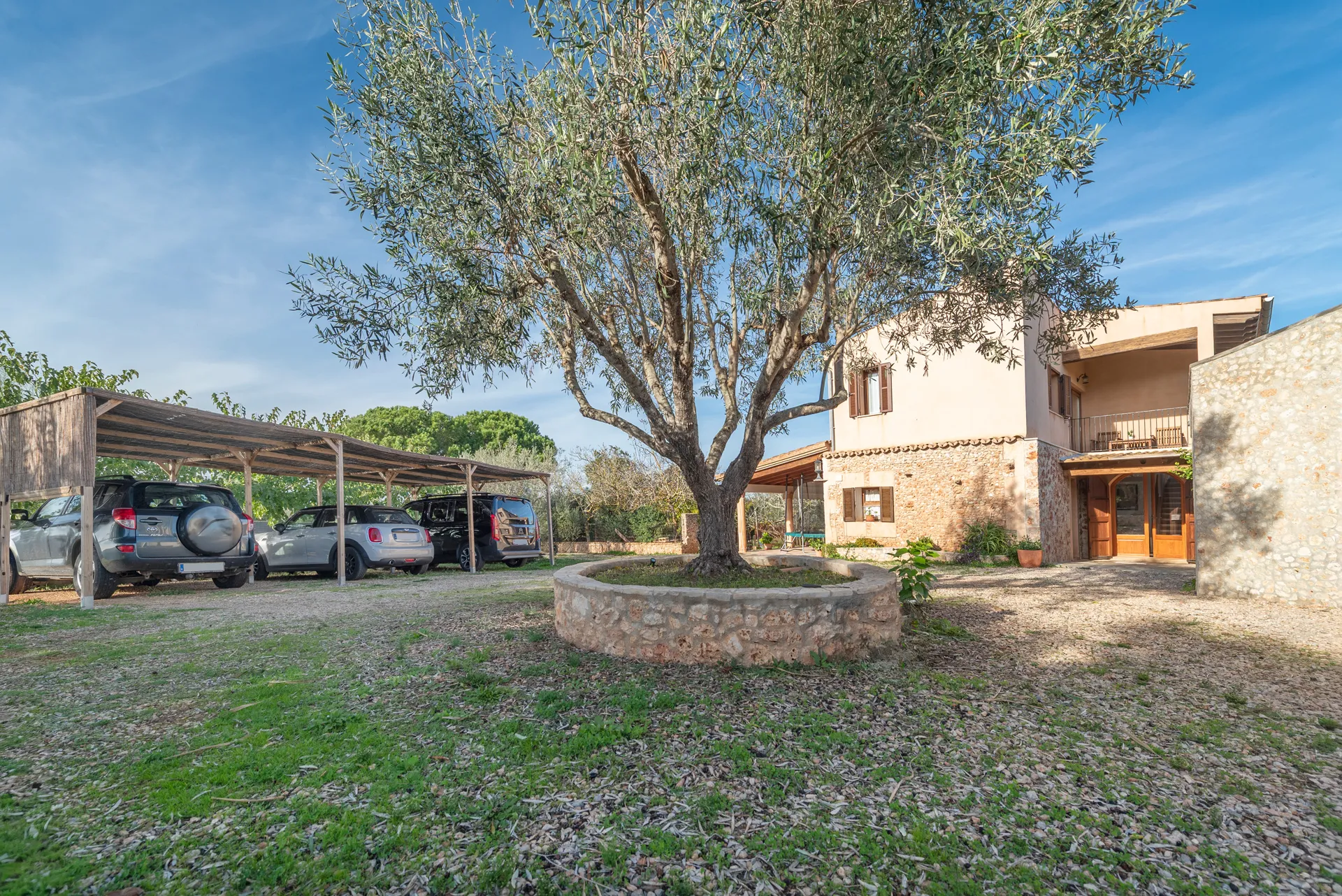 Encantadora finca amb vistes llunyanes al mar i gran potencial a Santa Margalida.-7