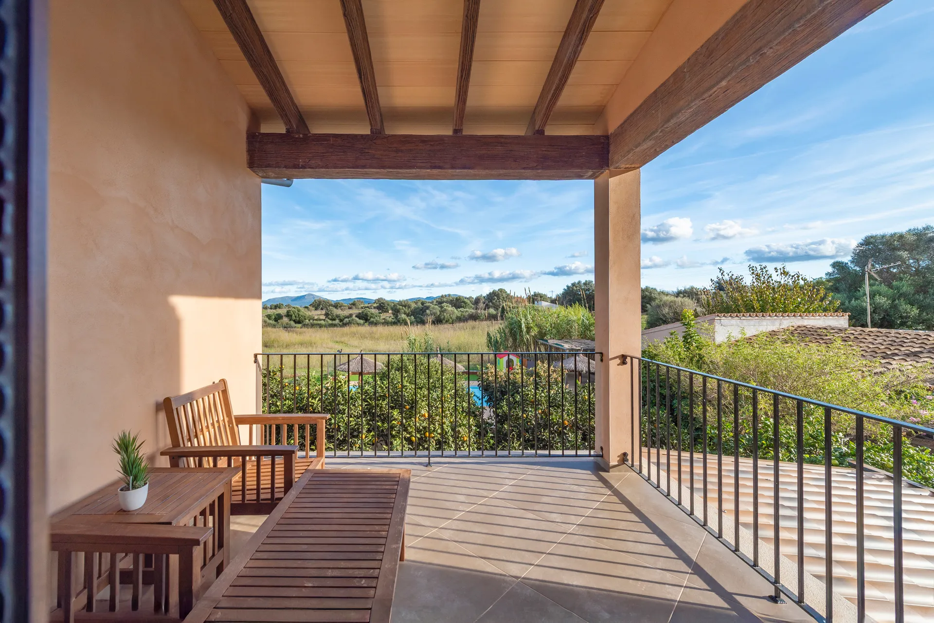 Encantadora finca amb vistes llunyanes al mar i gran potencial a Santa Margalida.-13