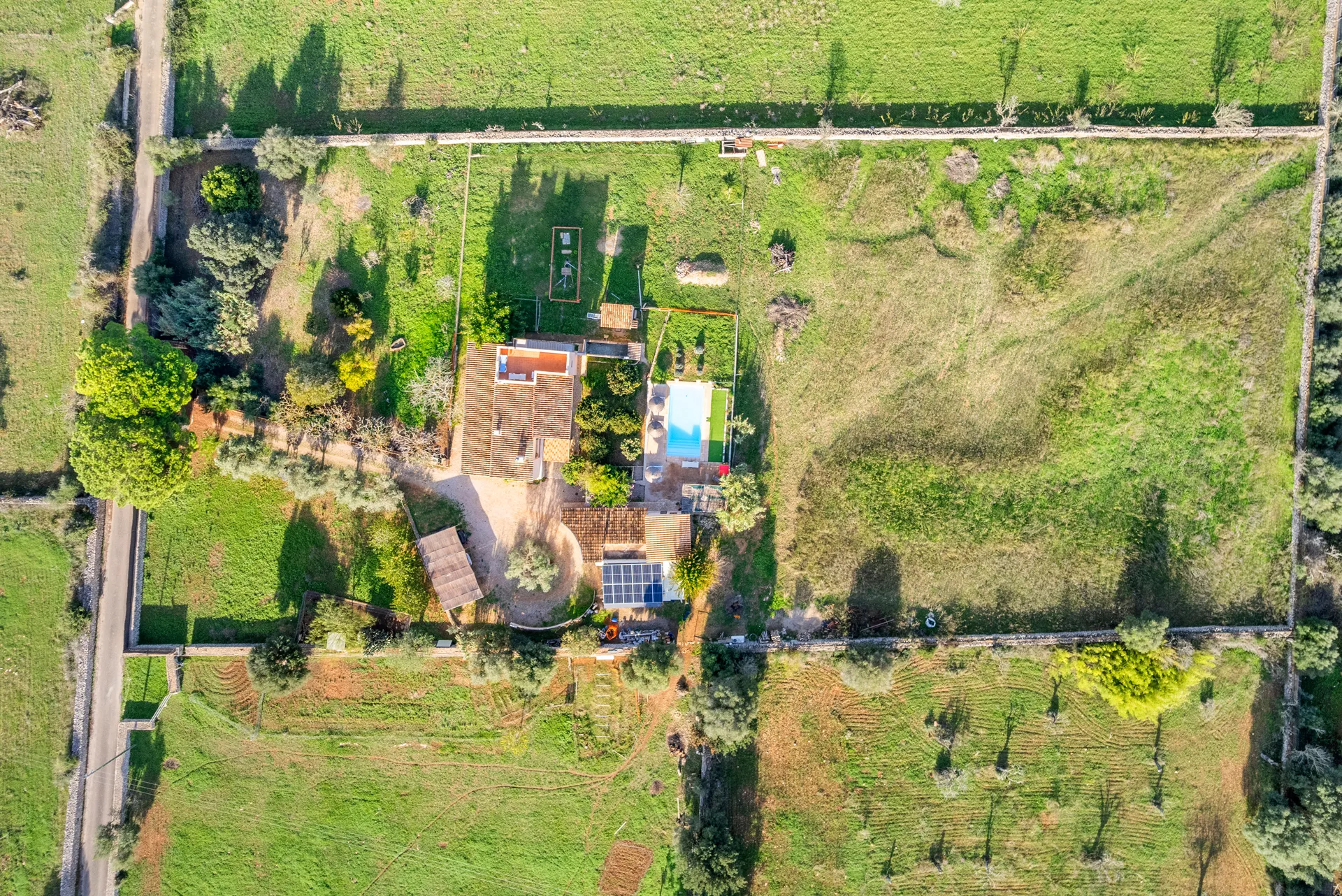 Charmante woning met verreikend zeezicht en veel potentieel in Santa Margalida.-15