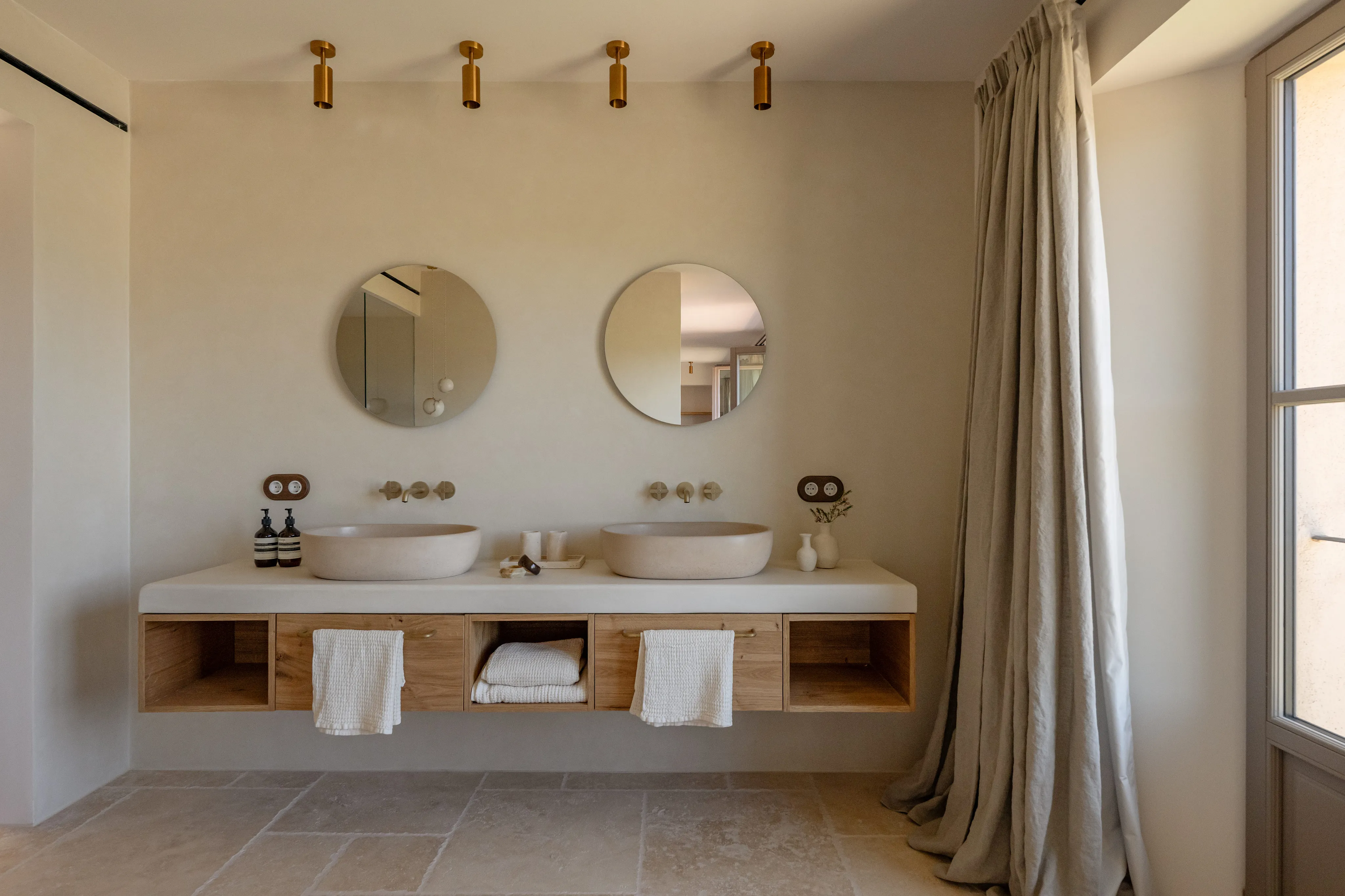 A Sculptural Mediterranean Retreat Framed by the Tramuntana-14