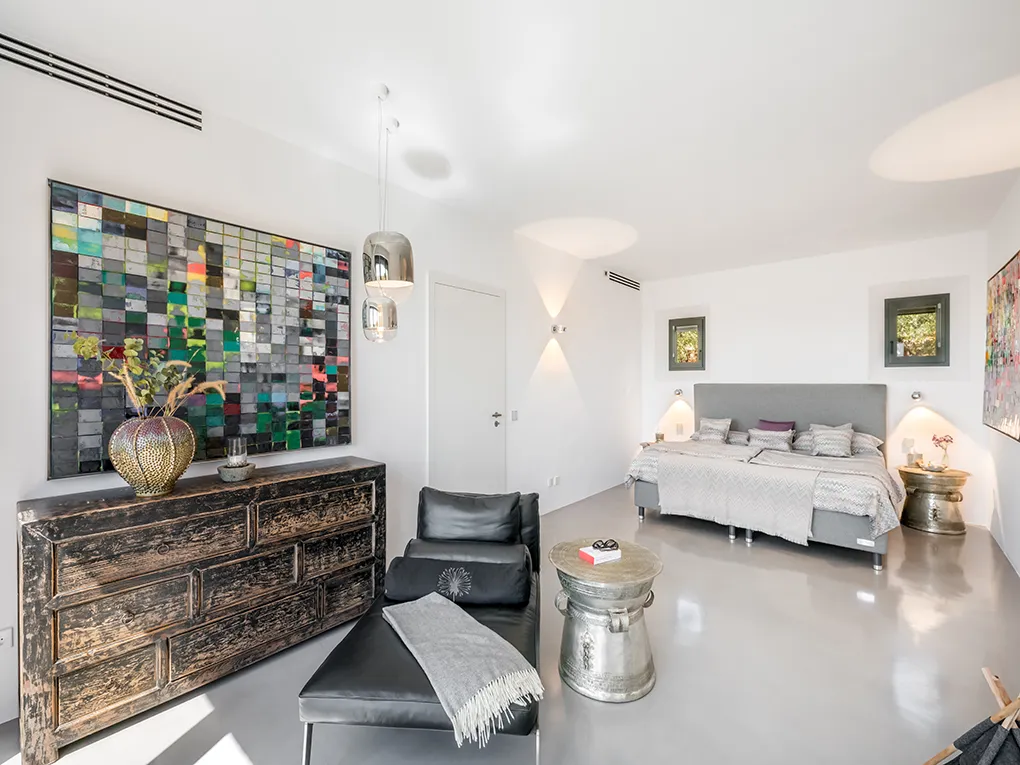 Propiedad única con vistas panorámicas y al mar-11