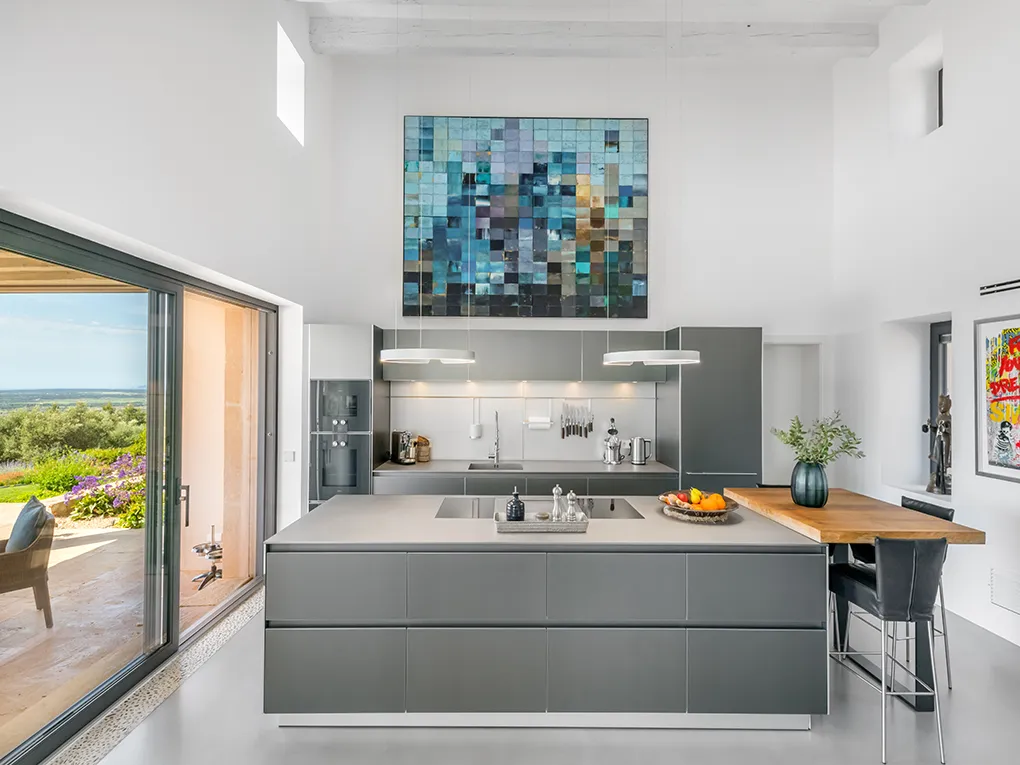 Propiedad única con vistas panorámicas y al mar-7