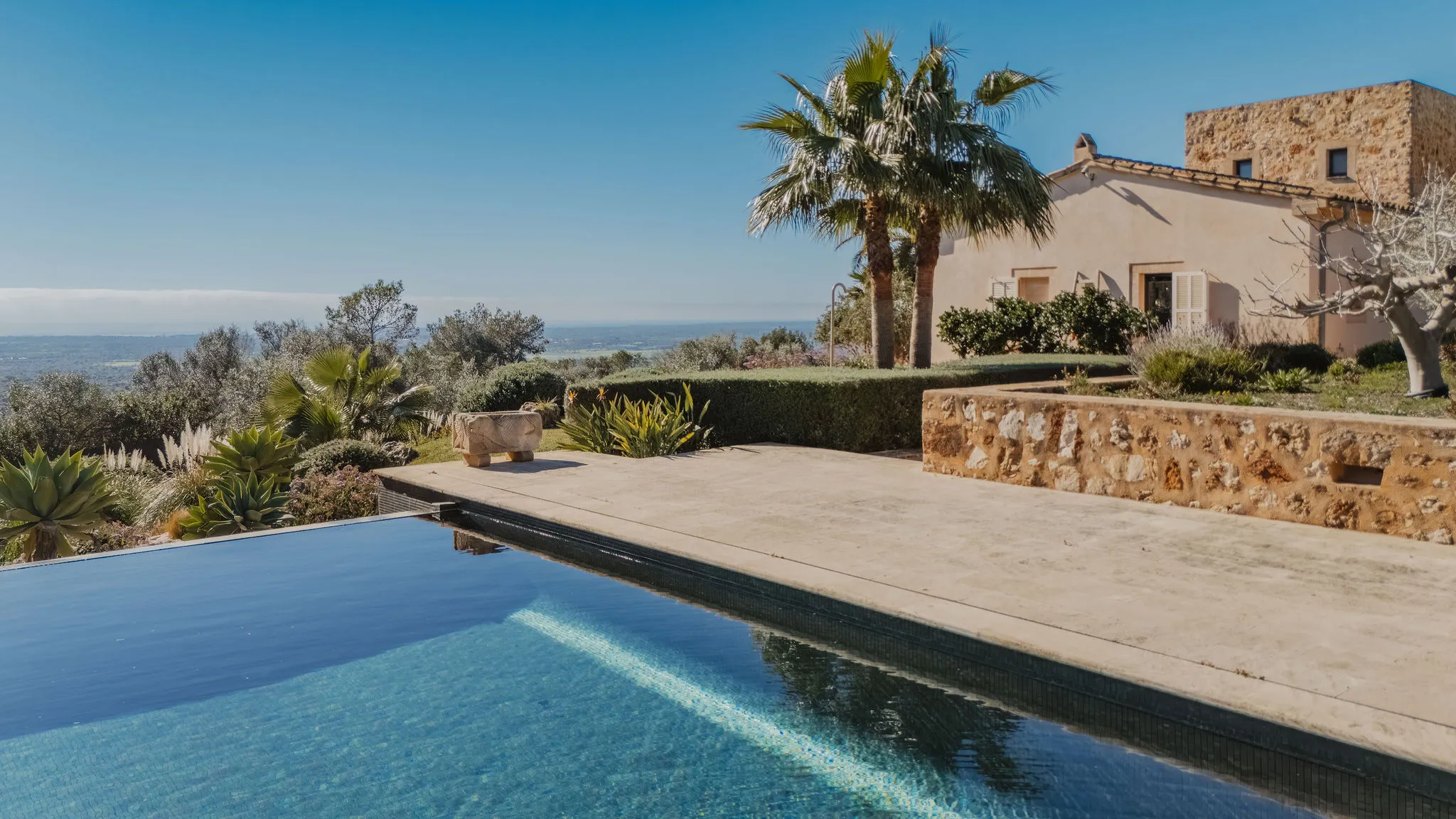 Einzigartiges Anwesen mit Meer- & Panoramablick-2