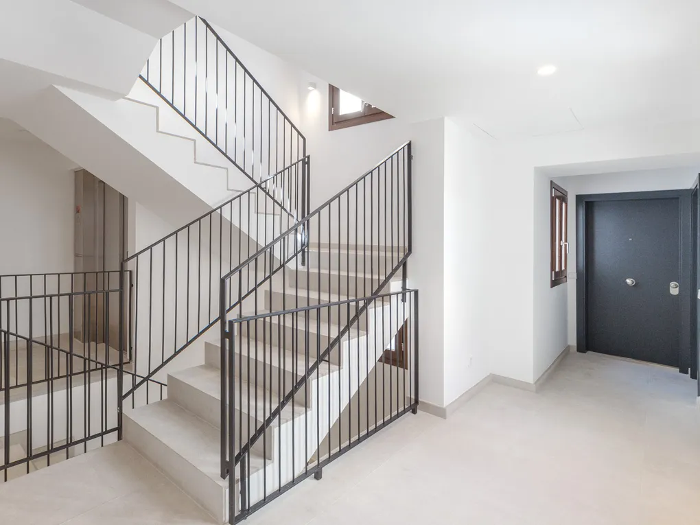 Ara moblat - pis renovat i elegant amb ascensor i balcons en Sindicat-9