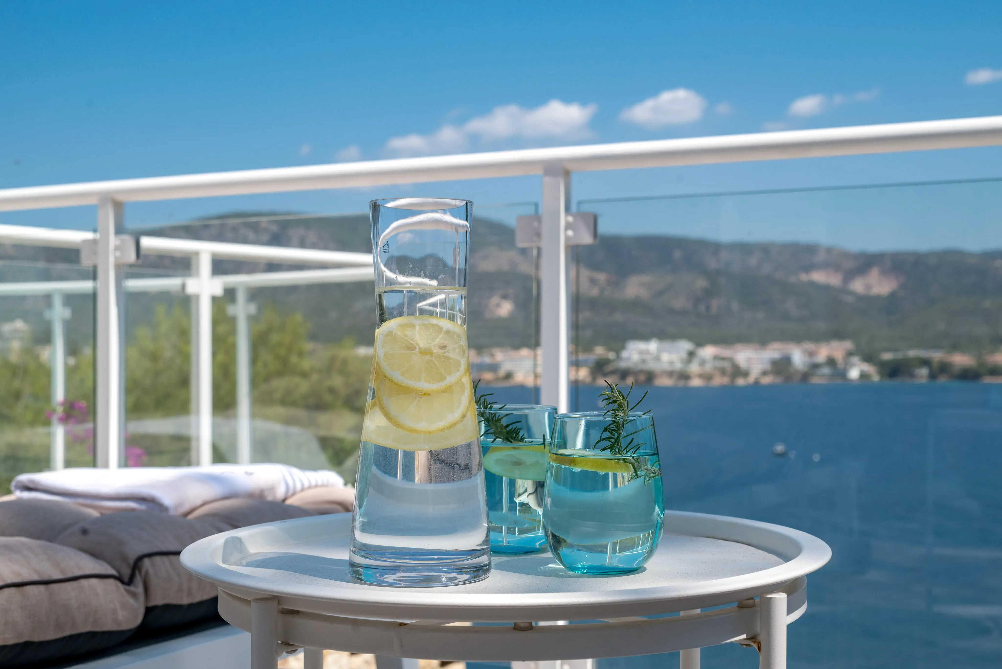 Urocza willa na nabrzeżu z dostępem do morza-25