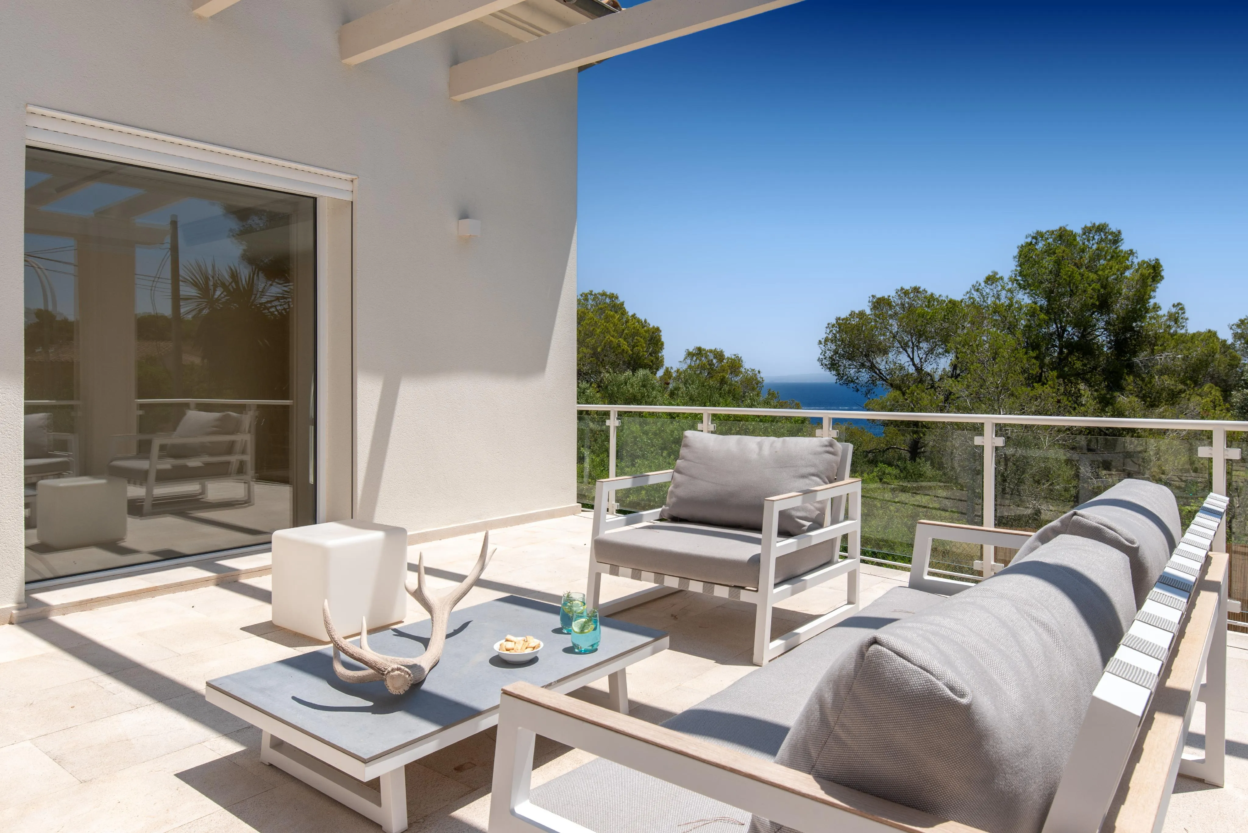 Urocza willa na nabrzeżu z dostępem do morza-22