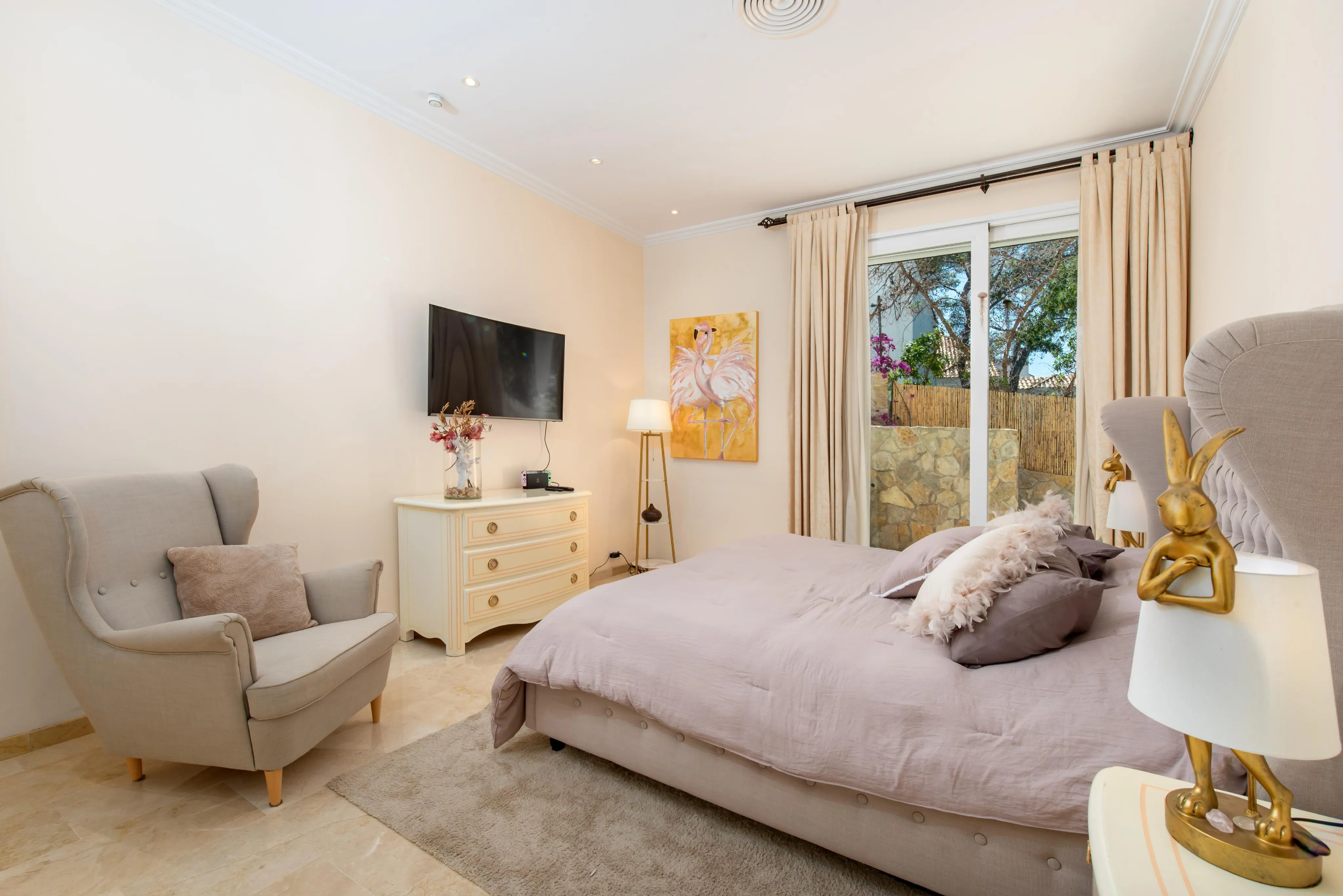 Urocza willa na nabrzeżu z dostępem do morza-16