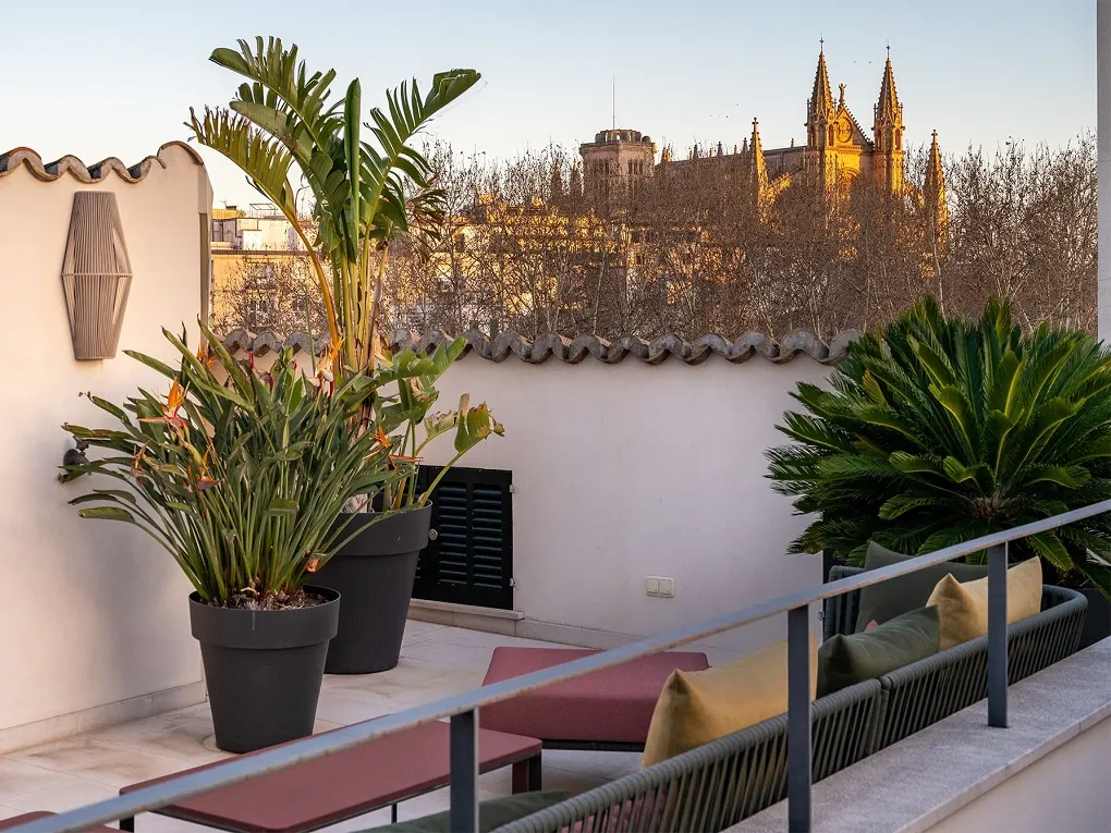 Sophisticated penthouse with terrace, private garage and lift on Passeig del Born-3