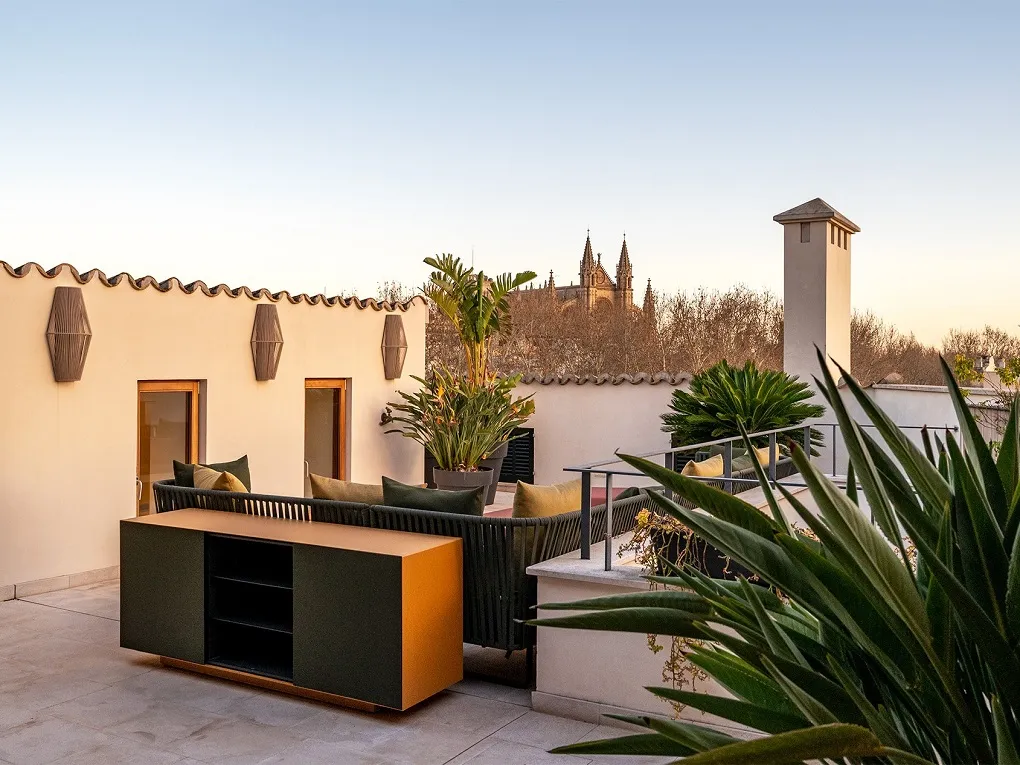 Sophisticated penthouse with terrace, private garage and lift on Passeig del Born-21