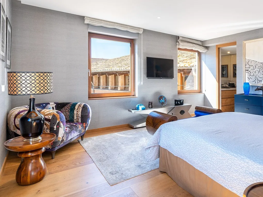 Sophisticated penthouse with terrace, private garage and lift on Passeig del Born-14