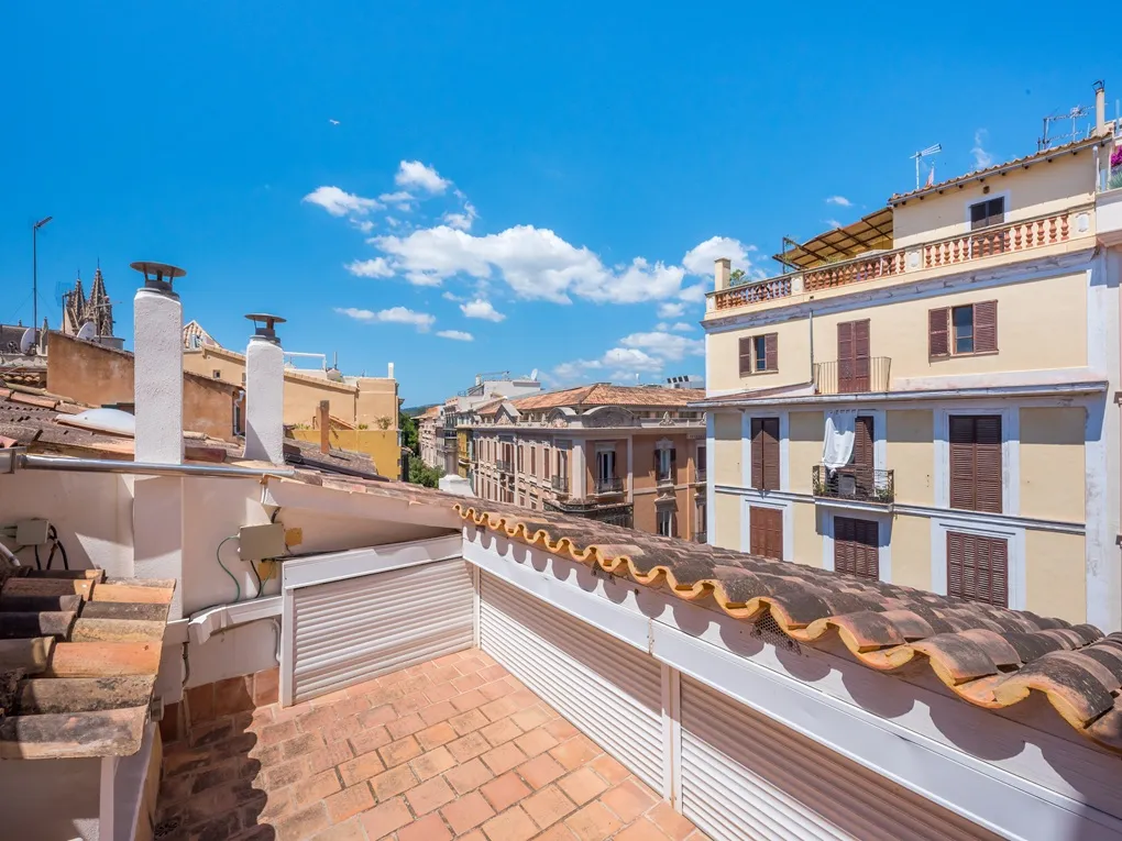 Gerenoveerde, elegante duplexwoning met karakter-12