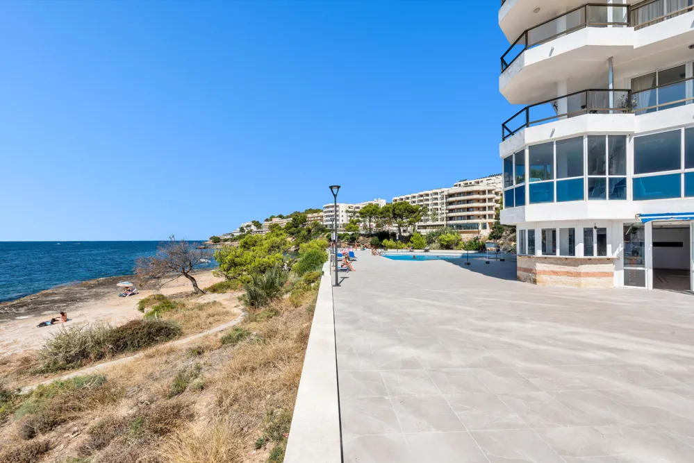 Strand-restaurant frontlinie-14