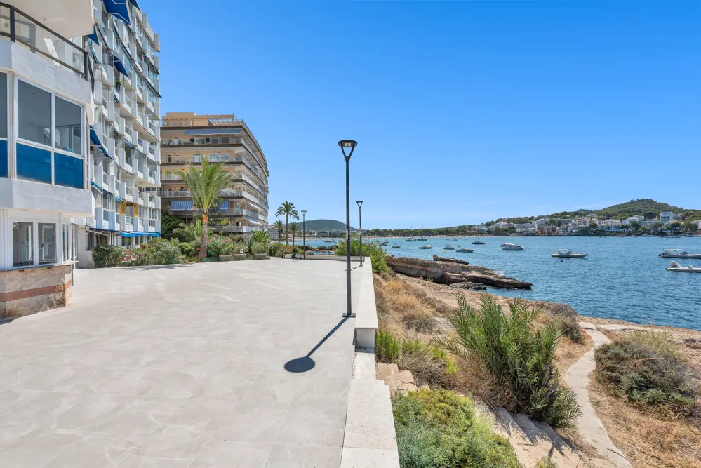 Strand-restaurant frontlinie-8