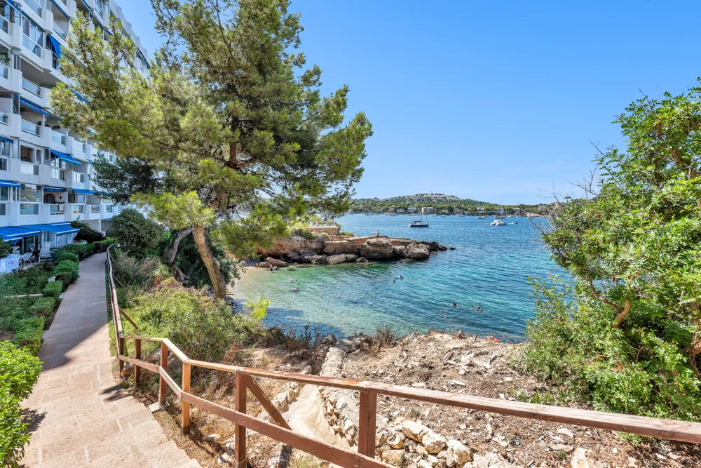 Strandrestaurant in erster Meereslinie-11