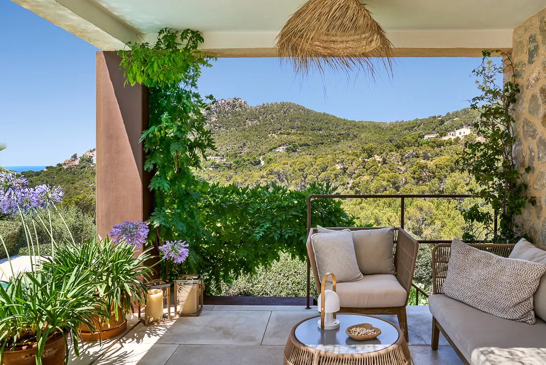 Luxueuse villa avec vue sur la mer et piscine-12