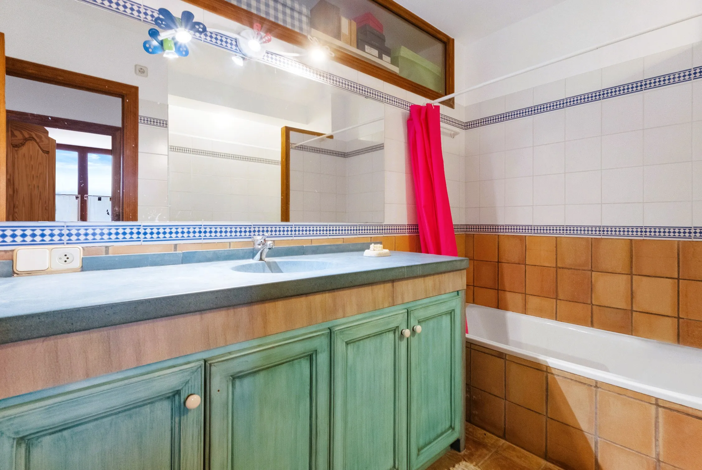 Exclusive Townhouse with Panoramic Views over Esporles-10