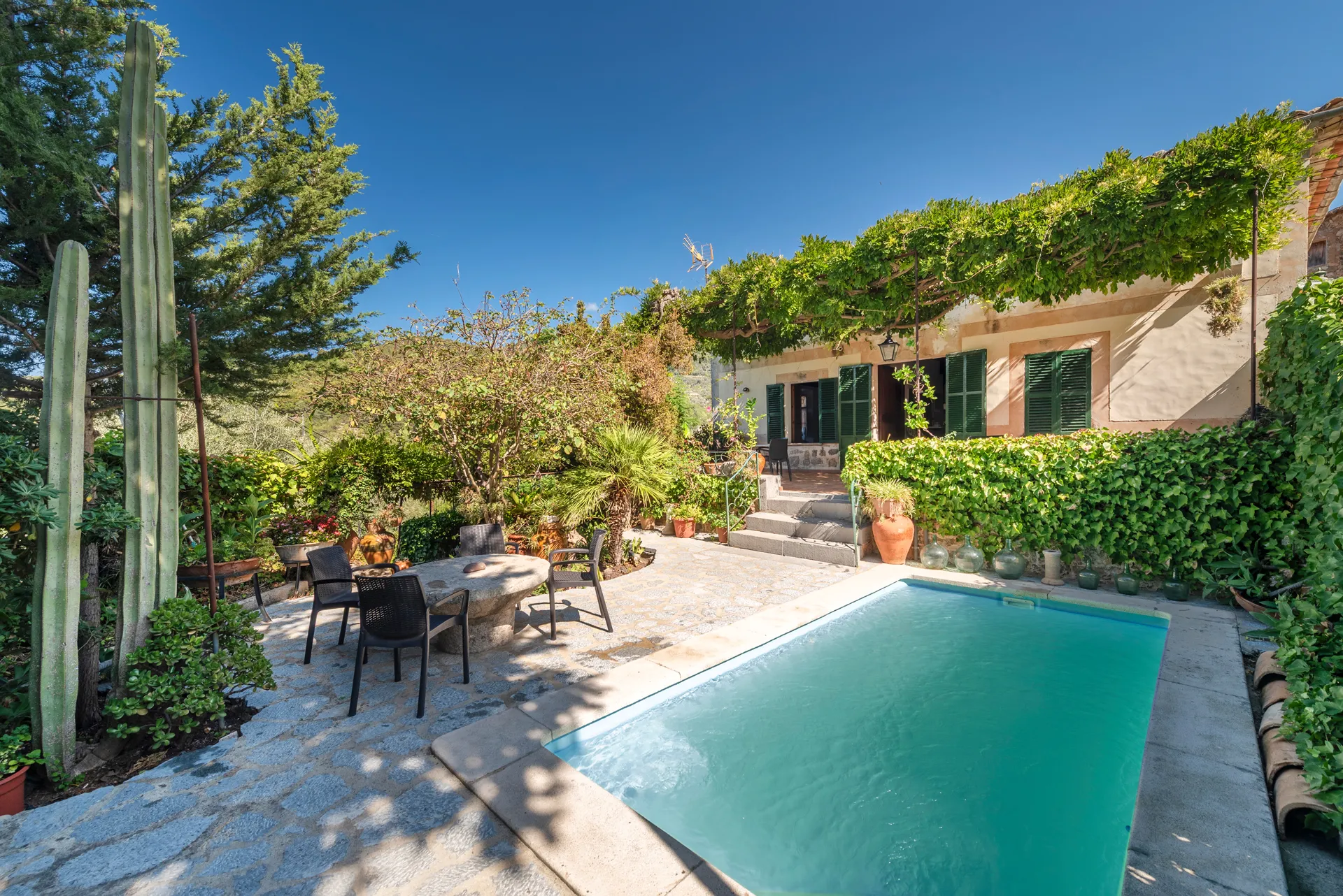 Enestående landejendom med tilladelse til ferieudlejning i Biniaraix Sóller-2