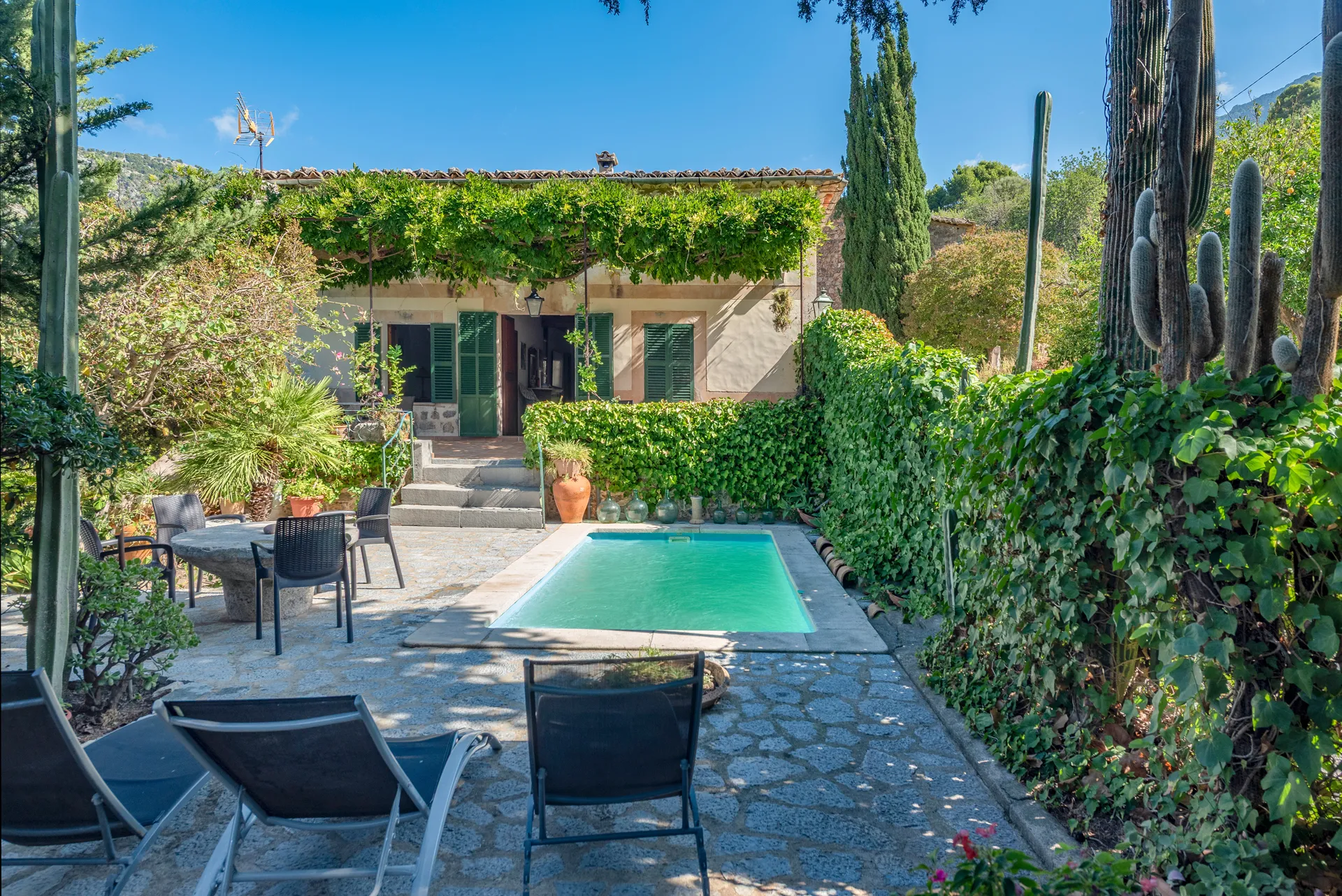 Eccezionale tenuta di campagna con licenze di affitto per vacanze a Biniaraix Sóller-1