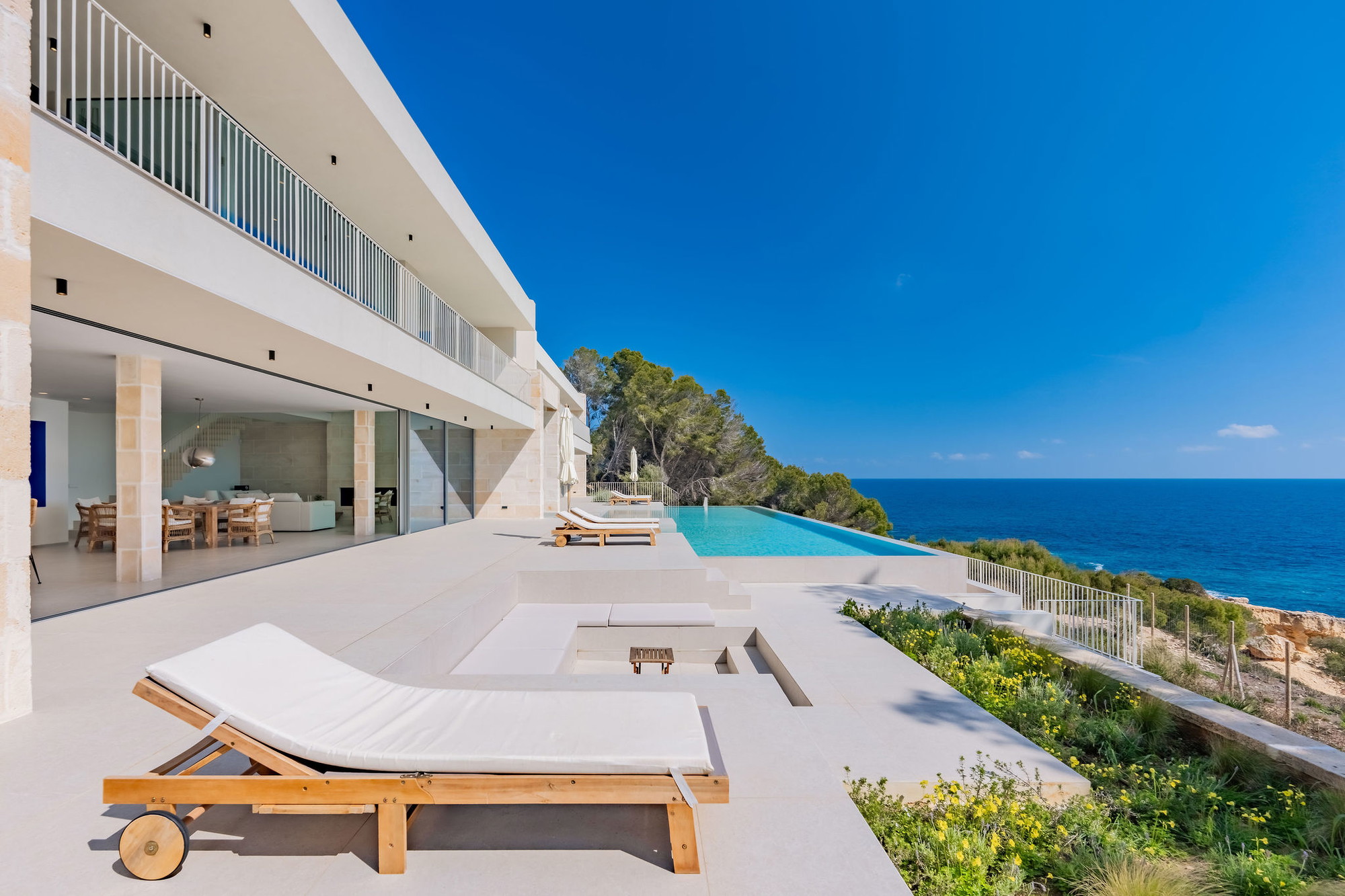 Villa di lusso in prima linea mare