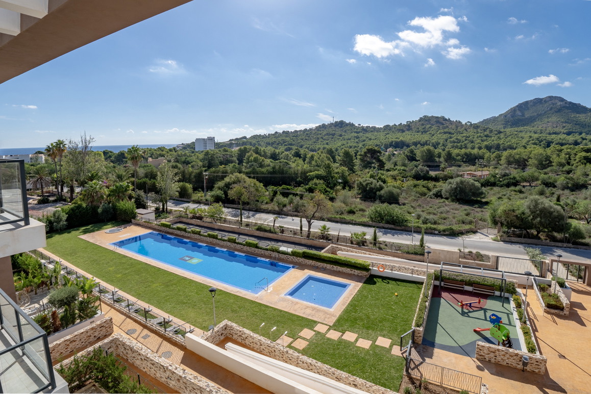 Exclusive new-build penthouse with private rooftop terrace and sea views, 25-metre pool – just 10 minutes from the beach-3