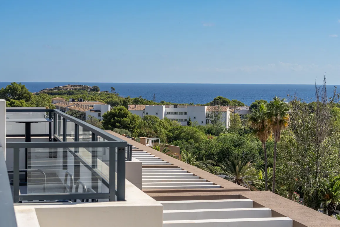 Exclusive new-build penthouse with private rooftop terrace and sea views, 25-metre pool – just 10 minutes from the beach-13