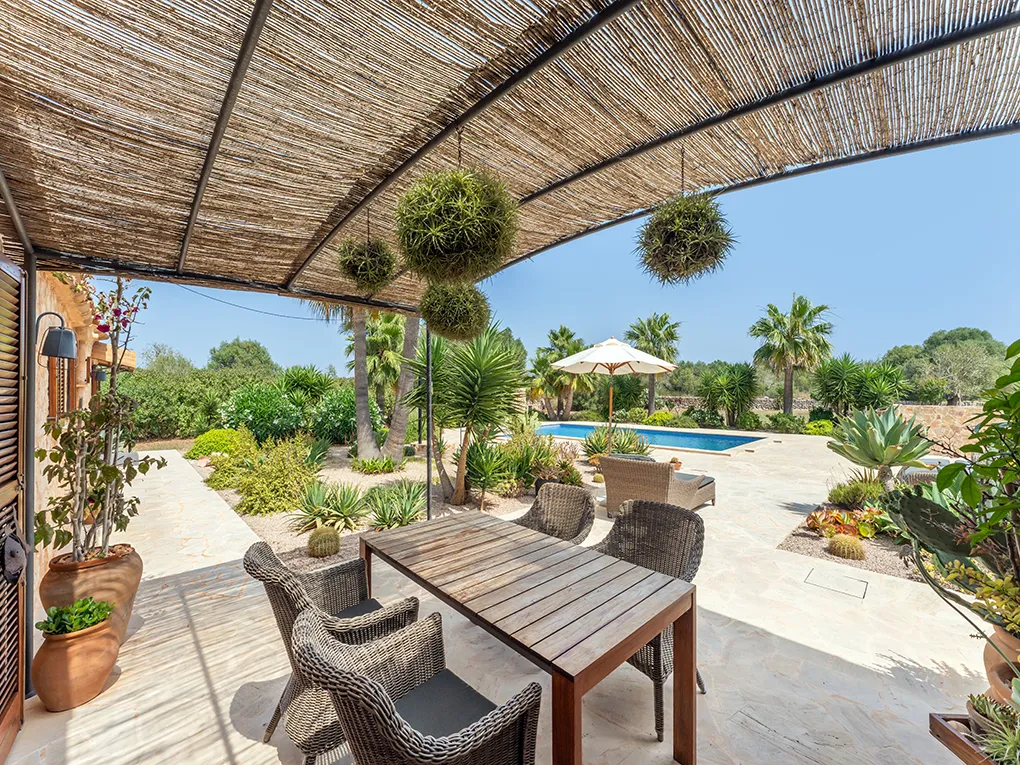Mediterrane finca in Es Llombards met authentieke charme-8