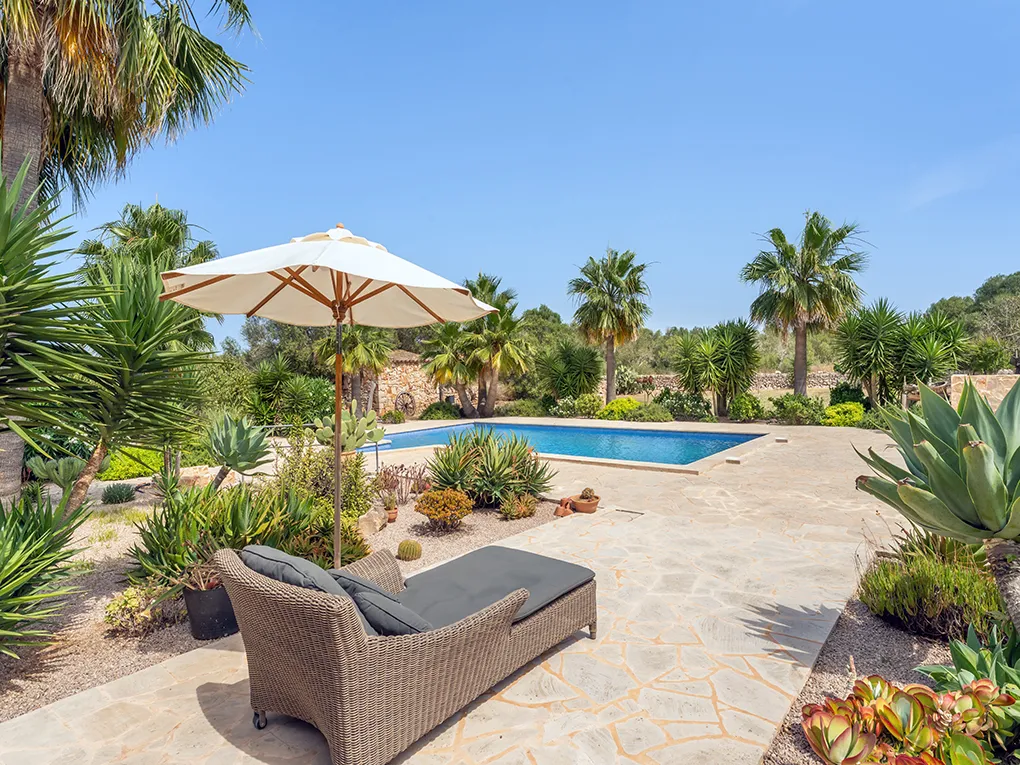 Mediterrane finca in Es Llombards met authentieke charme-3