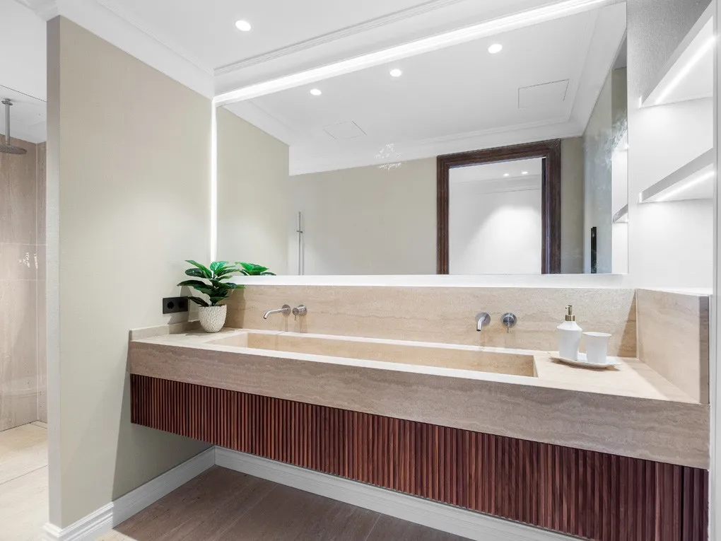 Prestige & design  – luxurious Flat with terrace in a prime location-12