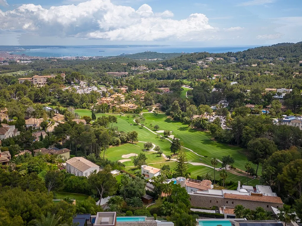 Stilfuld moderne villa med havudsigt-19