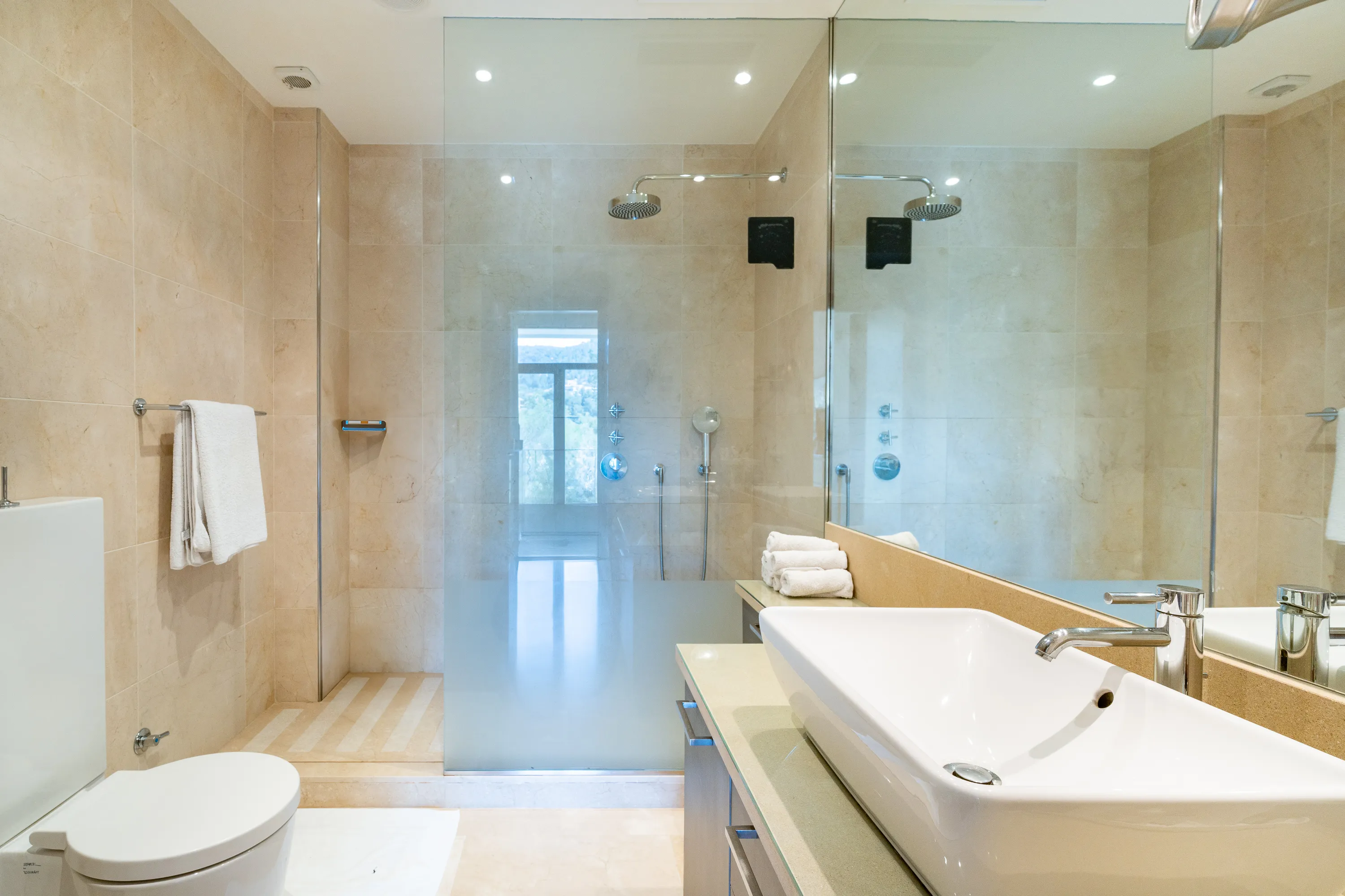 Elegant villa with sea views in Son Vida-14