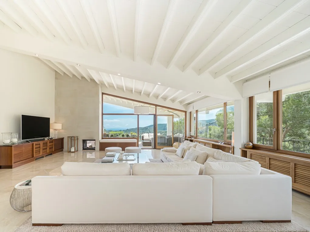 Stilfuld moderne villa med havudsigt-2