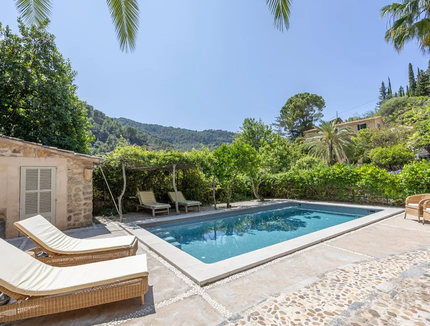 Elegante casa adosada de 4 dormitorios con piscina en Deià - alquiler vacacional-11