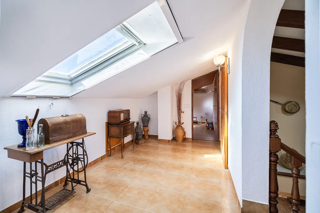 Familievenlig villa med vidunderlig udsigt over bjergene-18