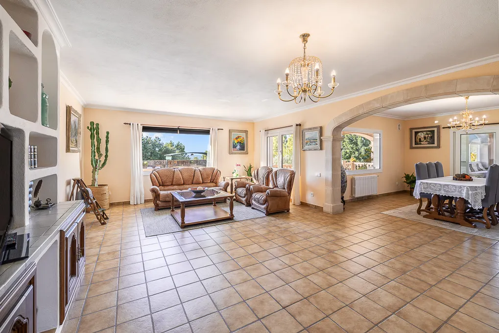 Familievenlig villa med vidunderlig udsigt over bjergene-8