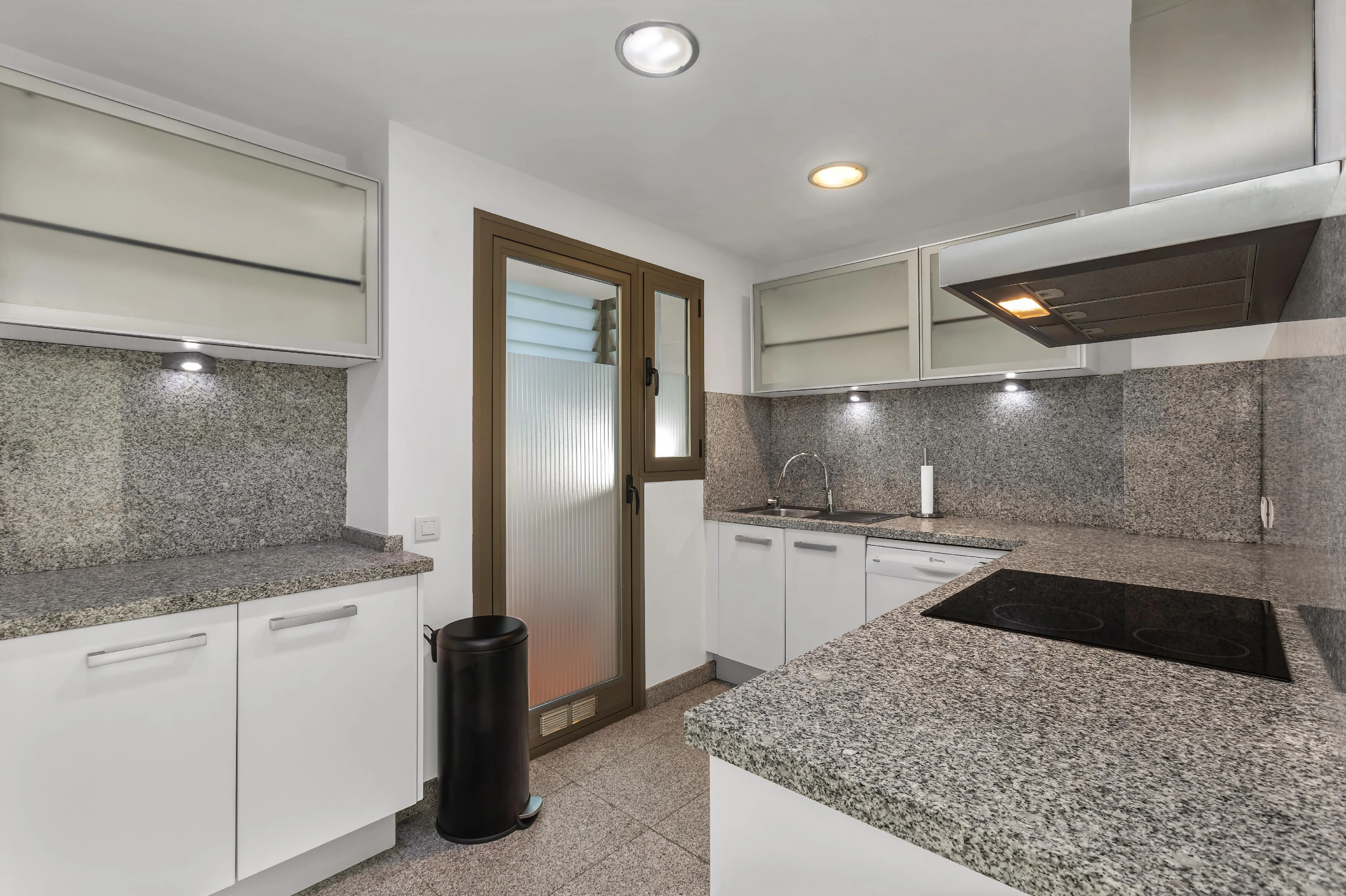 Exclusive penthouse with 360º views in Schools Area – Palma-4