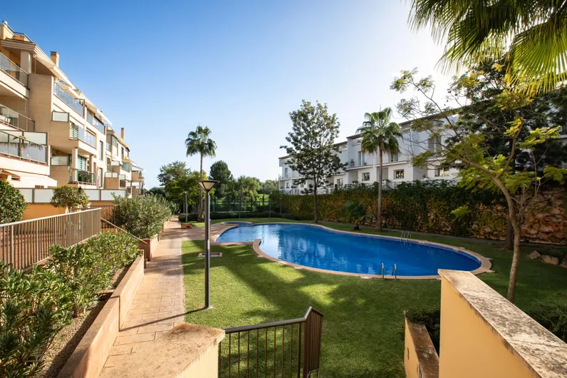 Exclusive penthouse with 360º views in Schools Area – Palma