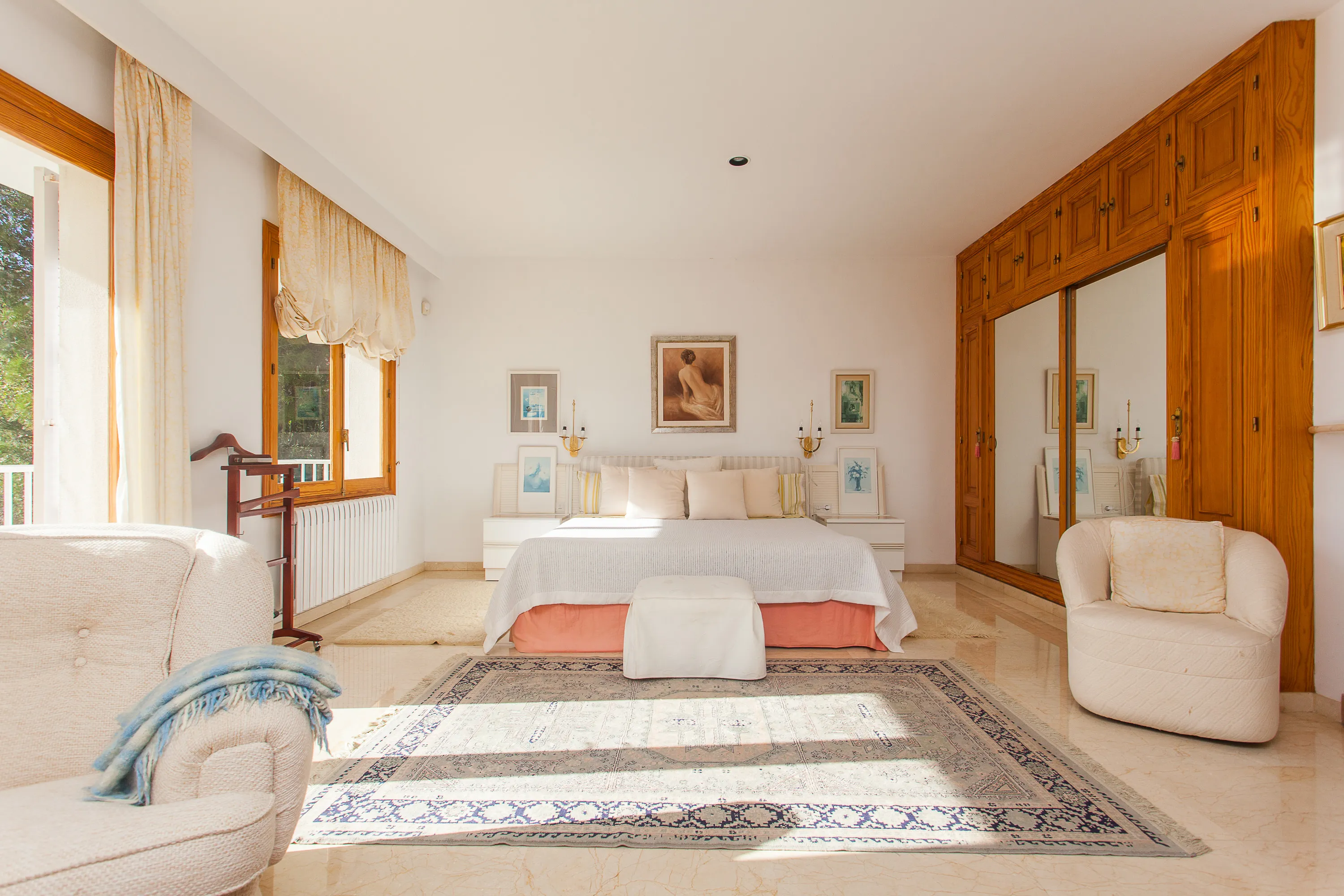 Stor villa med tennisbane i Pinar Park-13